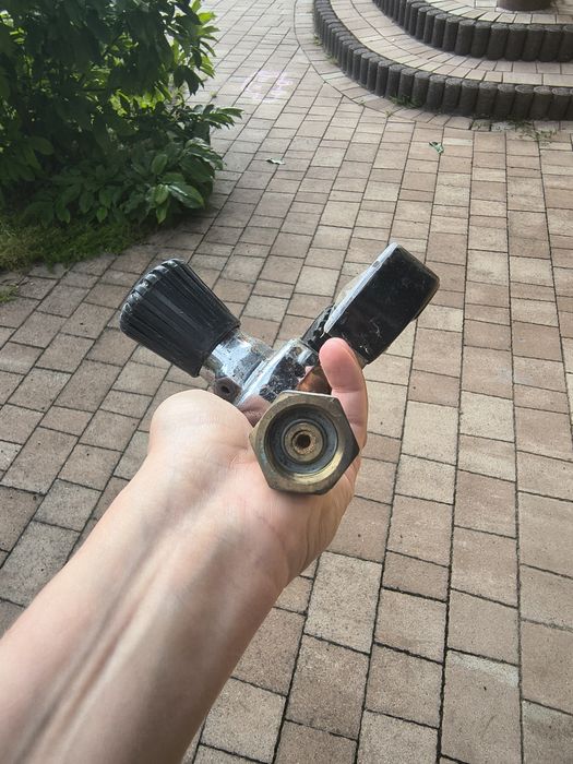 Reduktor Sherman Ar/CO₂ – uszkodzony manometr