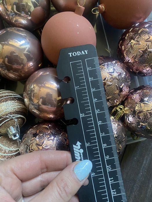 Елочные шары в одной тональности