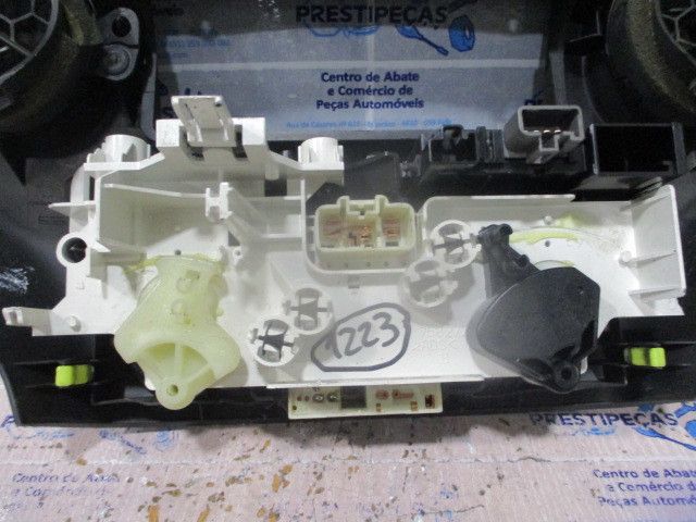 Comando chauffage / sofagem TOYOTA Yaris (_P1_)