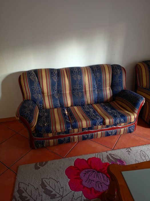 sofá cama/ 2 plotronas