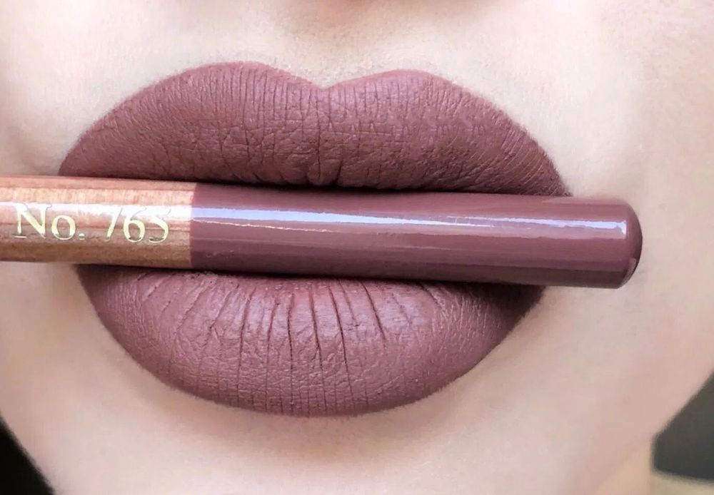 Konturówki miss tais