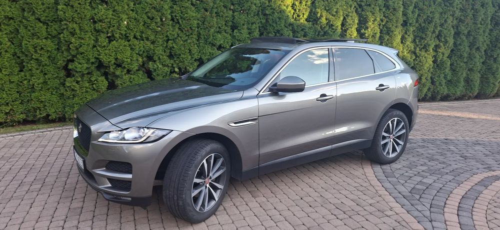 Jaguar F-Pace
