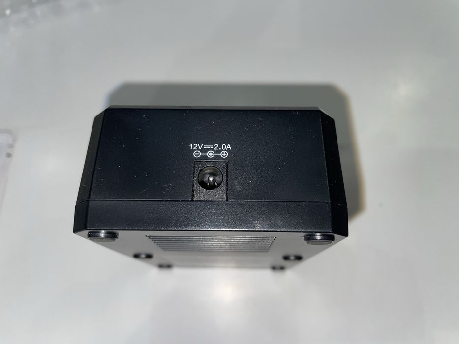 Зарядное 18650 Xtar SV2