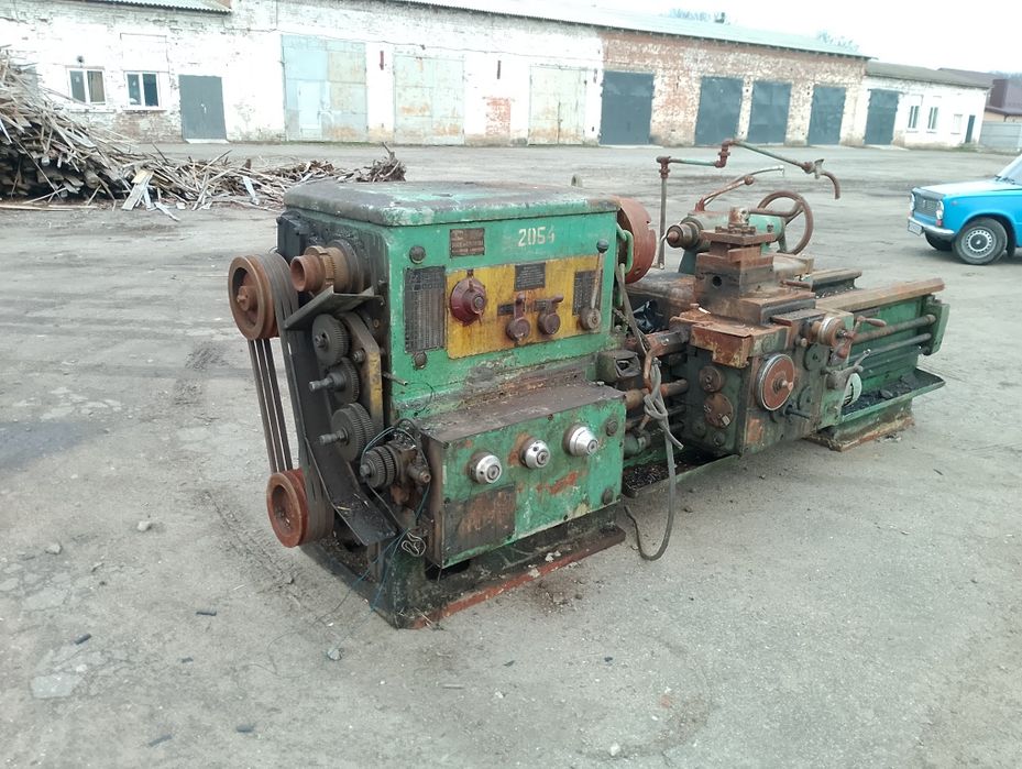 токарний станок 1М63ДФ101