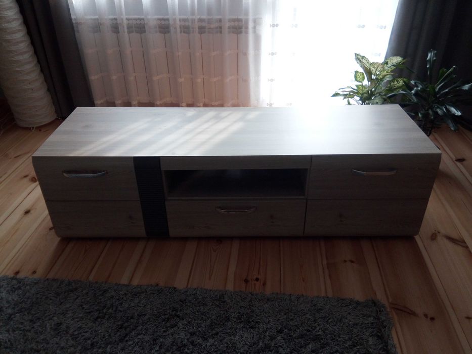 Komoda, witryna i półka