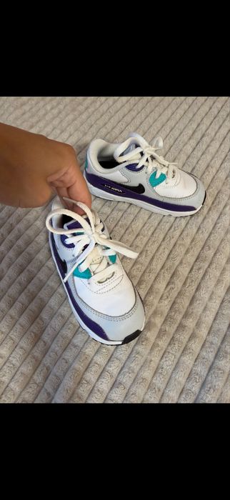 Кросвки Nike air max ,Zara в розмірі 24.25