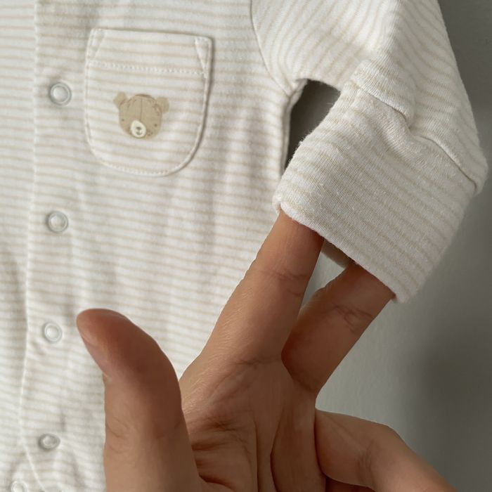 Matalan Śpiochy pajacyk piżama miś beżowe paski 100% bawełna new born