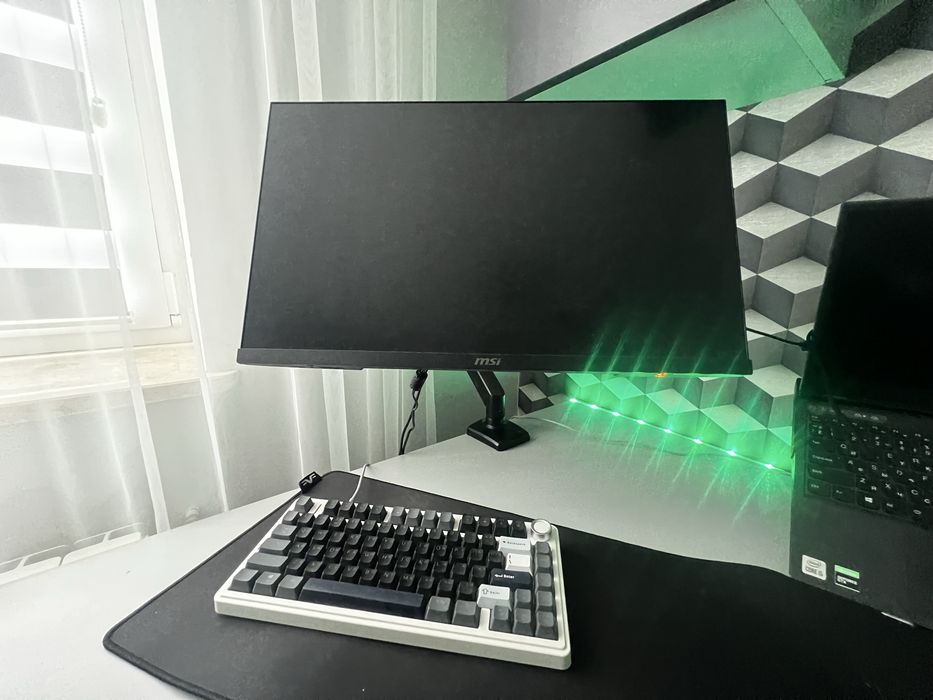 Монітор ігровий MSI G244F E2