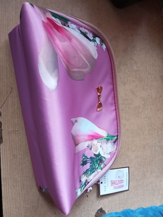 Kosmetyczka Ted Baker - nowa
