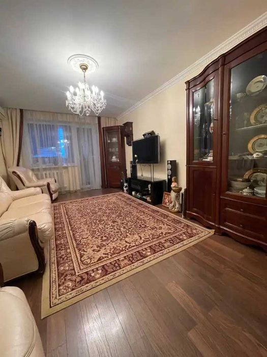 Продам 3к квартиру Тополь-1 Хороший кирпичный дом Правый берег