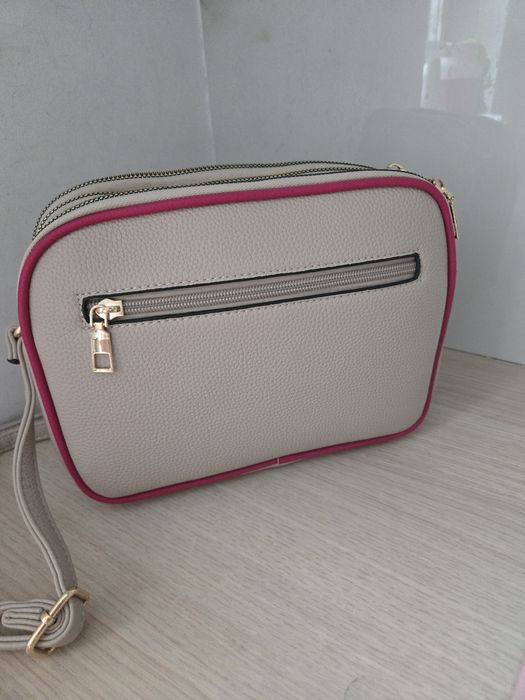 Damska torebka guess
