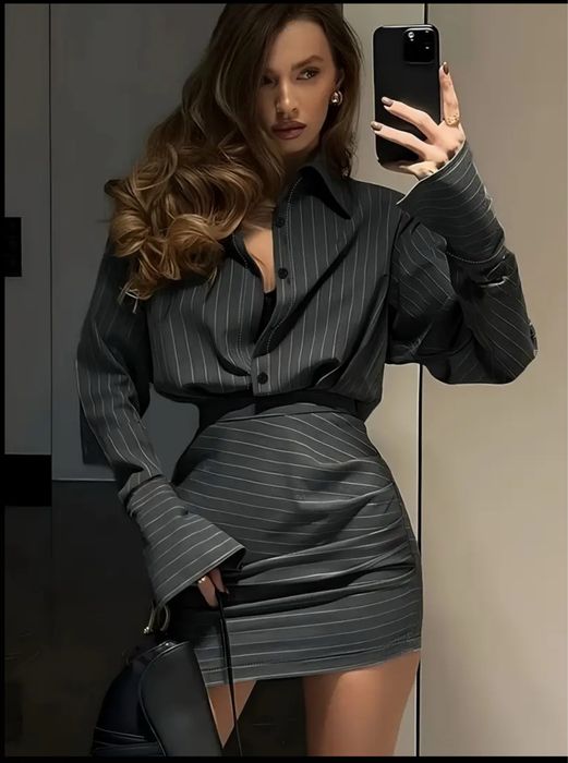 Модный костюм юбка с рубашкой