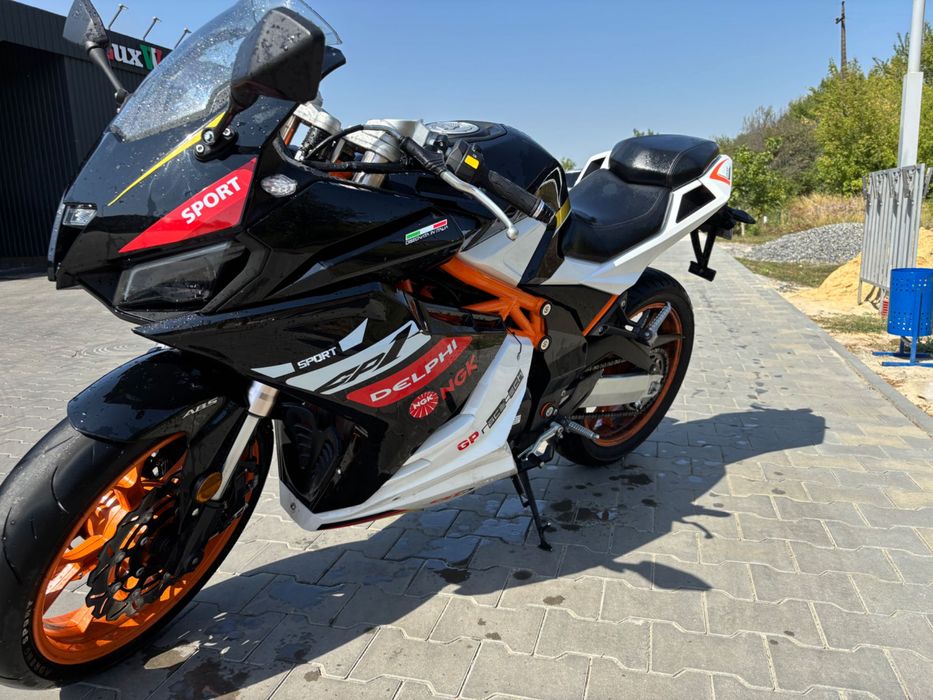 Продам мотоцикол Taro gp1 400