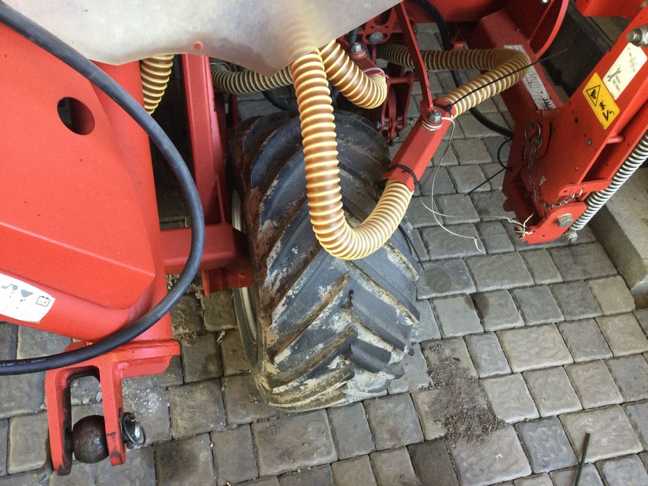 Siewnik do kukurydzy Kverneland Optima V