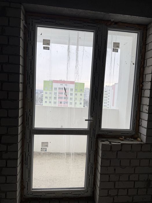 Продам окно дверь металлопластиковая