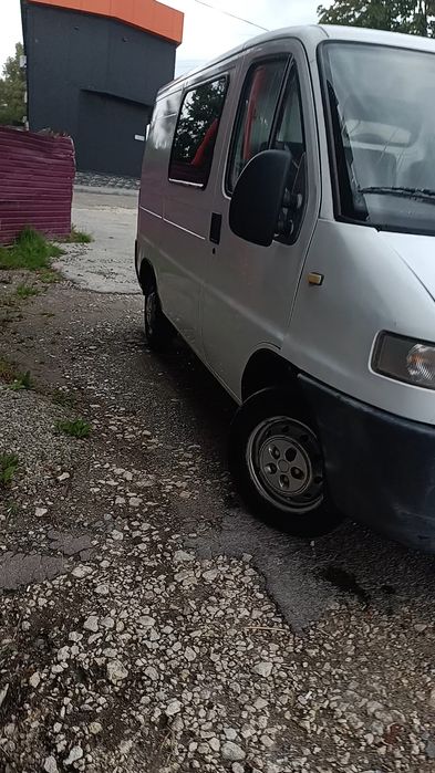 Обмін на Ауді а6с5 Пежо боксер 2,5 простий дизель 2000року