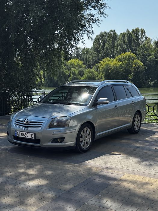 Toyota Avensis T25