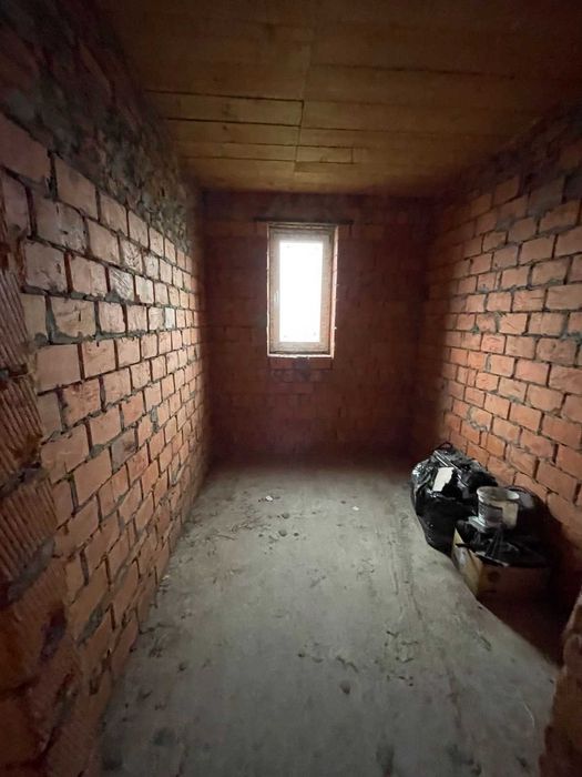 Продається будинок в смт. Буштино