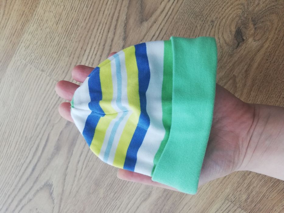Czapeczka niemowlęca dla wcześniaka noworodka dziewczynki chłopca r.36