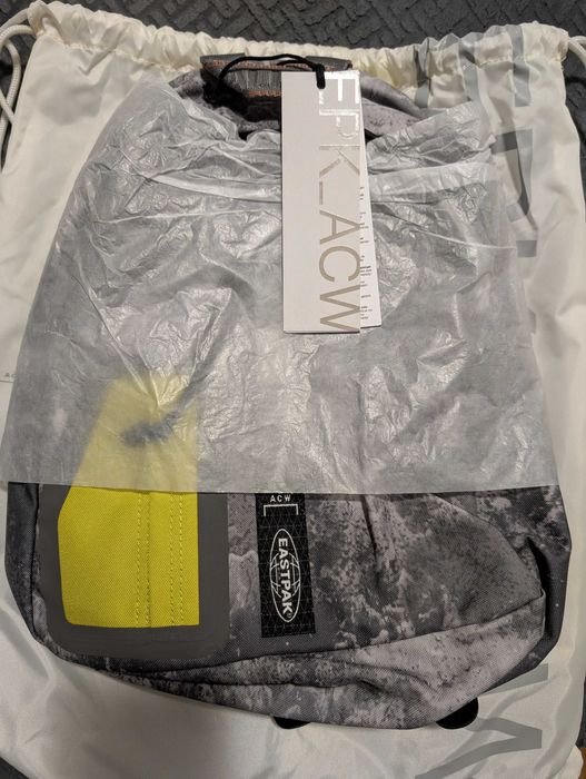 Mochila ACW x Eastpak Orbit