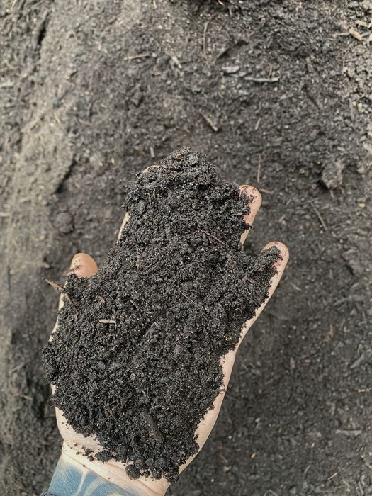 Ziemia ogrodowa, czarnoziem, kompost, pod warzywa i rośliny
