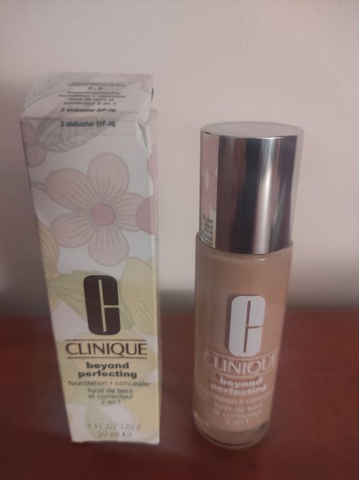 Clinique podkład i krem tonujący z spf25