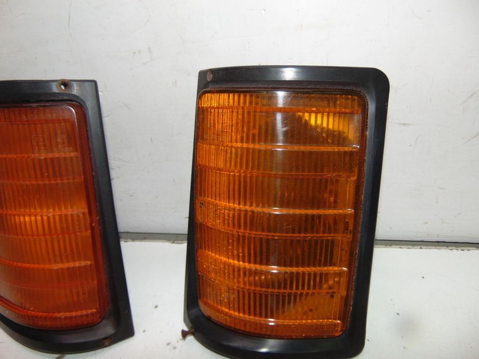 Mercedes MB 100 piscas