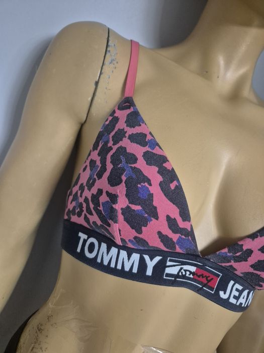 Komplet bielizny Tommy Jeans leopard – biustonosz M, stringi S, stan bdb