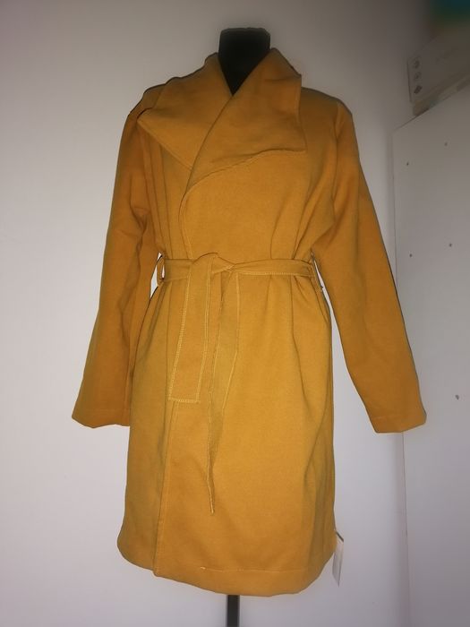 Płaszcz, nowy płaszcz elegancki, musztardowy