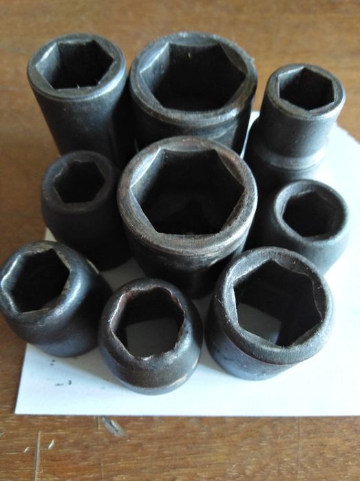 Ключи  под торцевую головку с квадратом на 1/2 и 3/8 дюйма