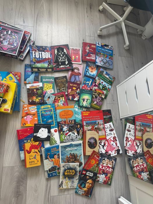 Wyprzedaż biblioteki książki dla dzieci i młodzieży