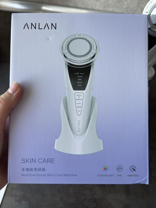 Wielofunkcyjny masażer do twarzy ANLAN C812A