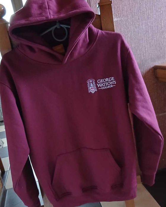 Толсовка-кенгурушка нова вказано розмір 11-13 років