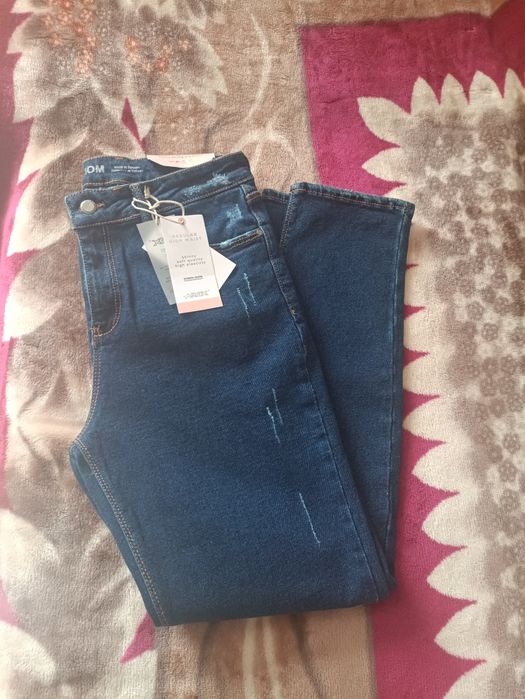 Джинси моми 30 р жіночі