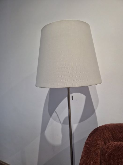 Candeeiro de pé Ikea