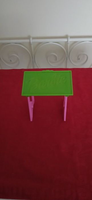 Mesa/escrivaninha Barbie