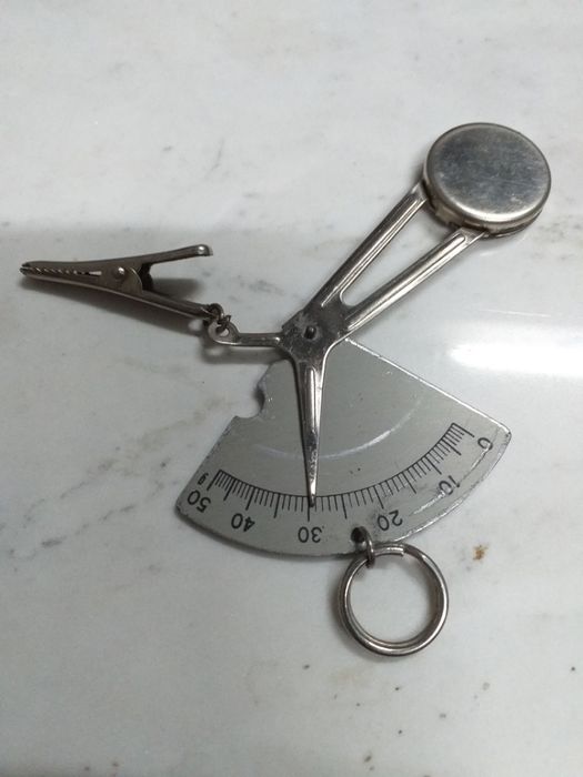 Stara waga jubilerska