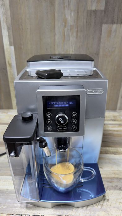 Кавомашина Delonghi Cappuccino.