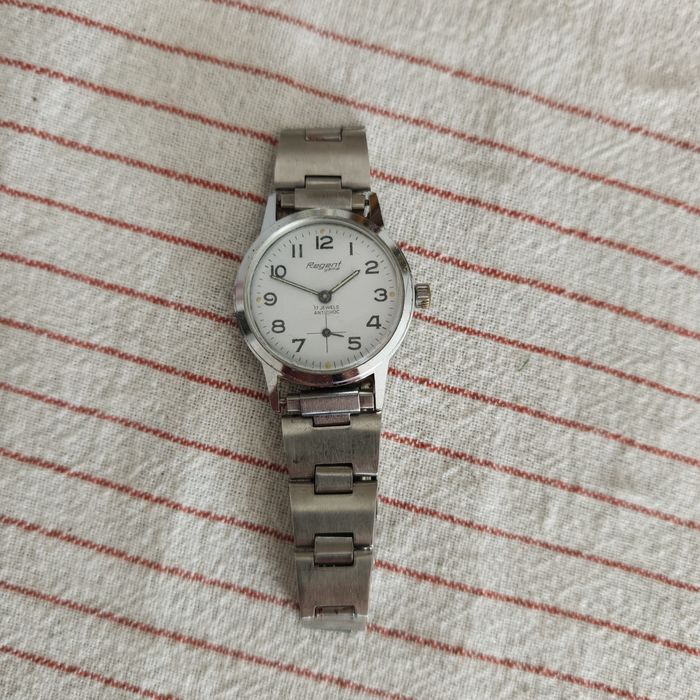 Zegarek mechaniczny vintage Regent Yema 17 Jewels Antichoc – Uniseks / Męski