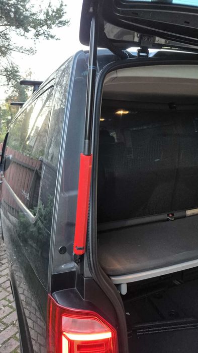 Podporki silownikow klapy bagaznika VW T6 T5 T4 California Multivan
