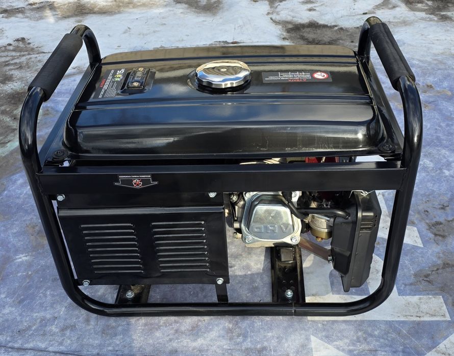 Генератор  ERGO EGS3000E