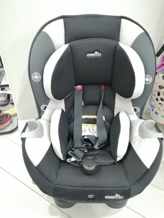 Автокрісло Evenflo Triumph Isofix
