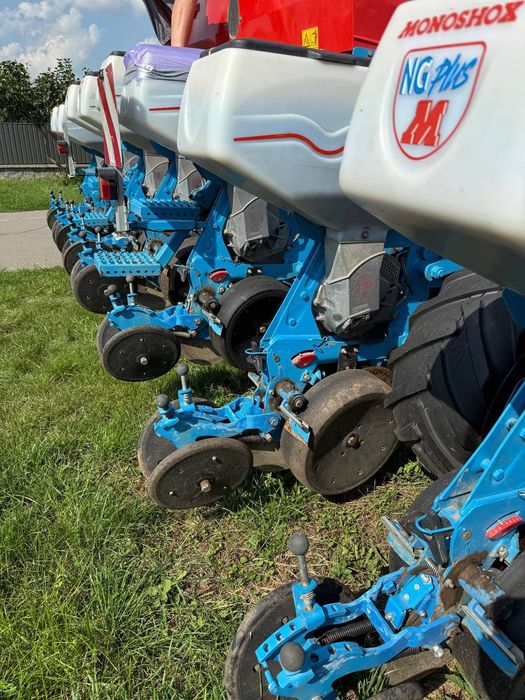 Сівалка Monosem 8 рядів