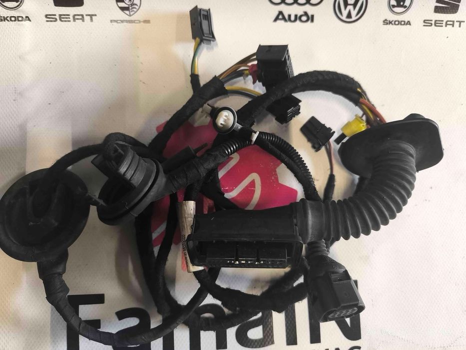 Fechadura / Fecho Porta Frente Esquerdo AUDI A1 1.2 TFSI (63 kW / 86 cv) [05.2010 - 04.2015] 8X0971029Q (OEM)