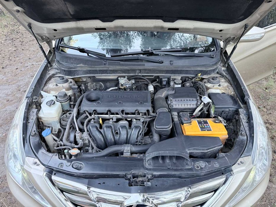 Hyundai Sonata 2010 VIN KMHEC41BABA130637 фото оголошення 4 з 18