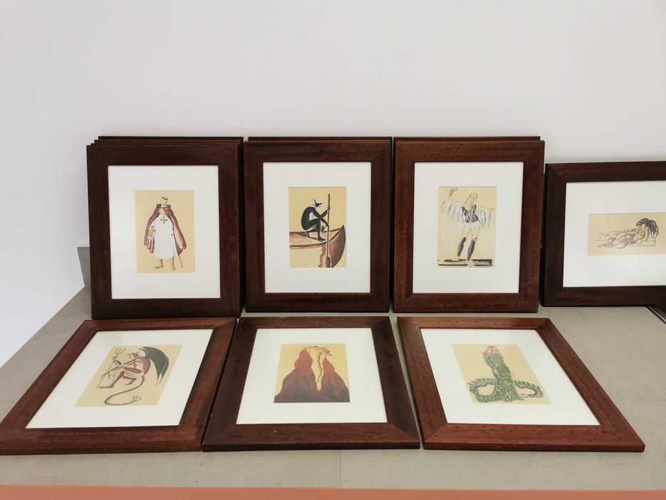 14 quadros 35x30 cm.