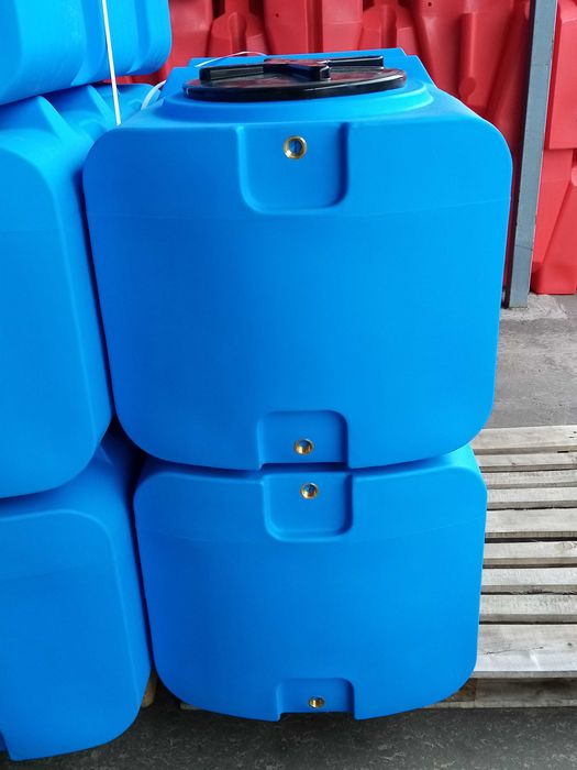 Купить Пластиковий бак  200л для води