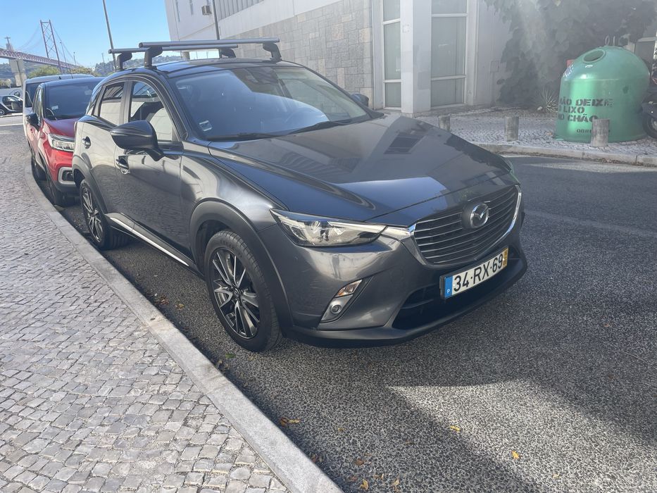 Vendo Mazda CX3, cor cinza, 108.400km, 105 CV, manutenções feitas na marca, 1500cc, Diesel, AC, GPS, camara traseira. Bom estado. — photo 2