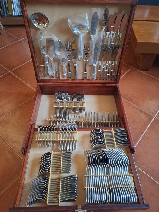 Faqueiro Mafil inox 1810 154 peças