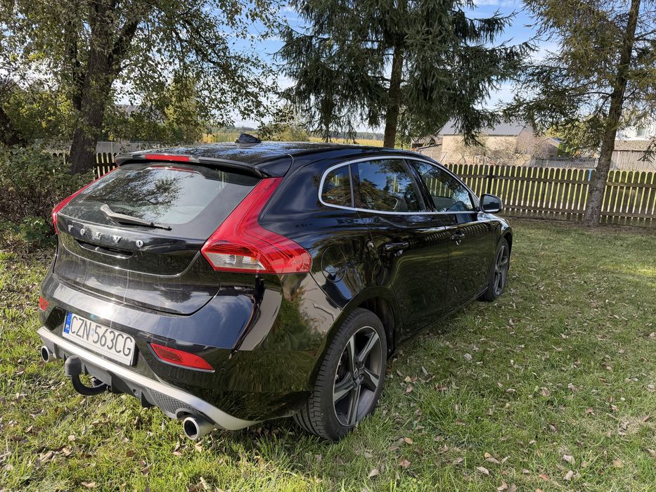 Volvo V40 D2